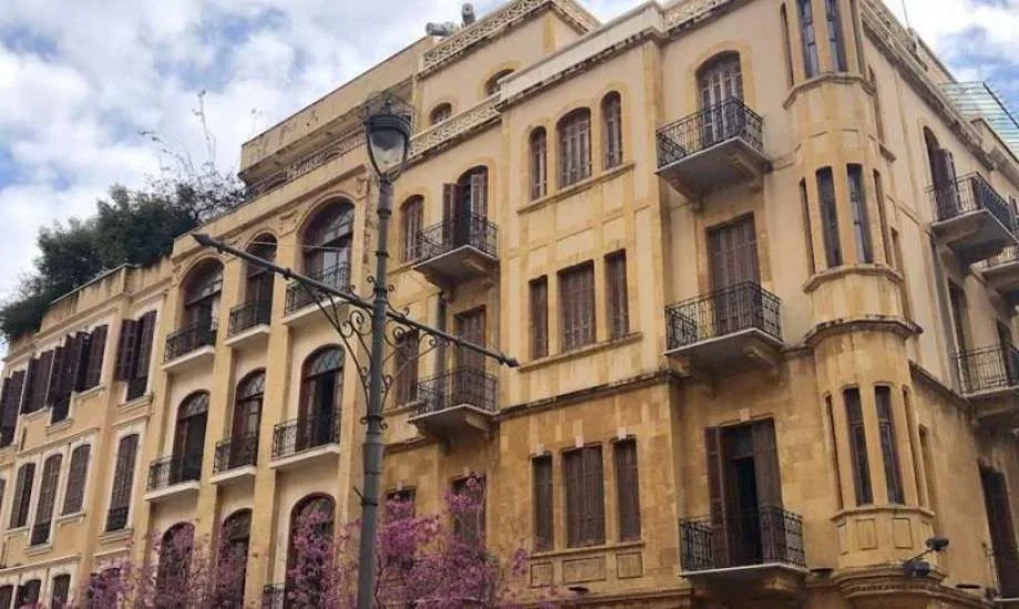 إخلاء عقار بالإسكندرية بعد ظهور ميل