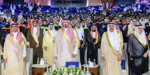 تخريج 331 طالبًا وطالبة من جامعة الأمير مقرن