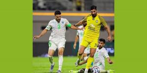 كلباء يضع دبا الحصن على «مدرج الهبوط»