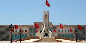عاجل/ خرّيجو الجامعات ممّن طالت بطالتهم يحتجّون في ساحة القصبة
