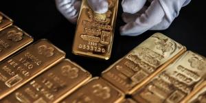 الذهب يتجه لمكاسب أسبوعية بفضل بيانات أمريكية ضعيفة وتراجع الدولار