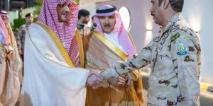 وزير الداخلية يتفقد قوات الأمن الخاصة برئاسة أمن الدولة المشاركة في الحج