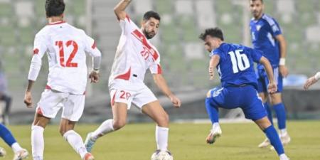 موجز المساء: تشيلسي يواصل انتصاراته في دوري المؤتمر الاوروبي، وديا" فوز لبنان على الكويت، احد افضل مدربي العالم بدأ يشكك بقدراته، الريال يعلن عن التشخيص الاولي لاصابة مبابي، لقاء سري يجمع بين فينيسيوس وبيكيه، أزمة داني أولمو الى تصاعد