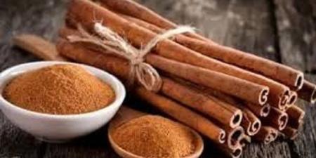 القرفة بين الفائدة والخطر .. دراسة تكشف خطر تداخلها مع الأدوية