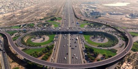 لمواجهة الازدحام.. دبي تنفذ 115 جسراً ونفقاً و226 كلم من الطرق حتى 2027