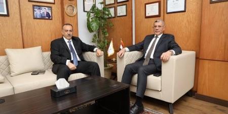محافظ أسيوط يبحث مع إنشاء معهد لتدريب شباب الصعيد على علوم الفضاء