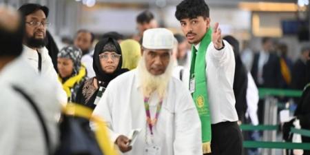 الجوازات تسخّر إمكاناتها لضيوف الرحمن من بنجلاديش عبر مبادرة طريق مكة