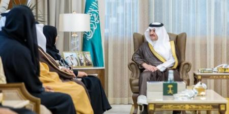 أمير الشرقية يستقبل رئيس جمعية السرطان السعودية بالمنطقة