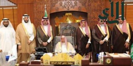 مفتي عام المملكة يستقبل رئيس المركز الوطني للمنشآت العائلية