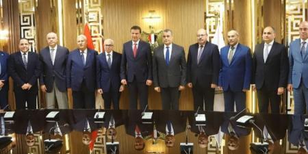 وزيرا "الزراعة" و " الإنتاج الحربى "  يشهدان توقيع اتفاقية