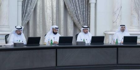 «تنفيذي الشارقة» يكشف ضوابط إجازة الرعاية للأمهات العاملات