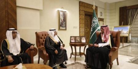 مُحافظ جدة يتسلّم تقرير إنجازات وخدمات ميناء جدة الإسلامي المقدمة لضيوف الرحمن