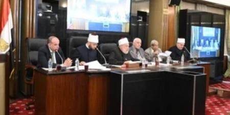 دينية النواب تقر نهائيا قانونا جديدا لمواجهة فوضى الفتاوى.. والأزهر يعلن رفضه