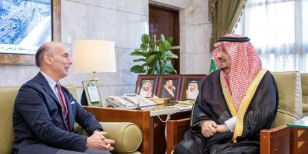 أمير الرياض يستقبل سفير مملكة إسبانيا المعين حديثًا لدى المملكة