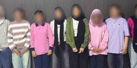 8 فتيات يعتدين على فتاة بالعاشر من رمضان والأمن يضبطهن 