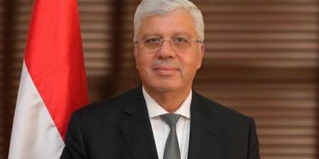 وزير التعليم العالي يعقد اجتماعًا مع مديري مراكز ذوي الإعاقة بالجامعات المصرية
