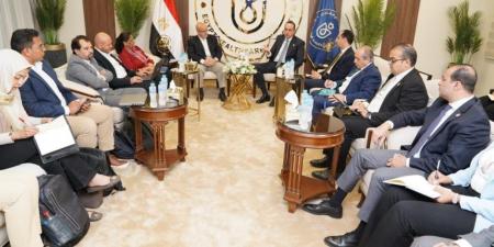 رئيس الهيئة العامة للرعاية الصحية يلتقي ممثل منظمة الصحة العالمية في مصر