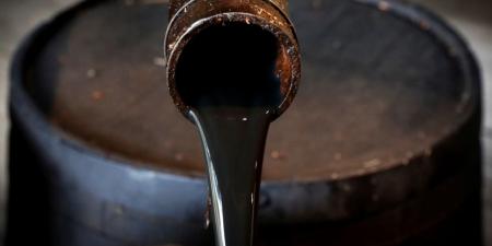 النفط يسجل مكاسب أسبوعية وسط تفاؤل بمحادثات أمريكا والصين