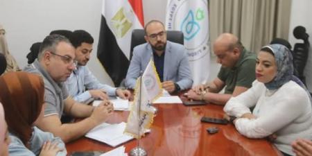 عقد اجتماع لمديرى فرع السويس لمتابعة الأداء تحسين الخدمات