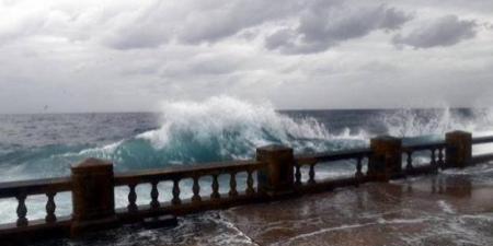 رياح شديدة السرعة على محافظتي جدة ورابغ