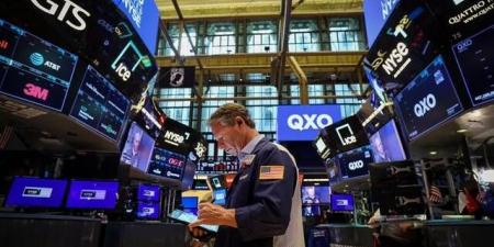 صناديق الأسهم الأمريكية تجذب أول تدفقات مع تحسن معنويات المستثمرين