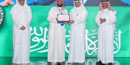 وزير الصحة يكرم تجمع الرياض الصحي الأول نظير إنجازاته في الابتكار والجاهزية