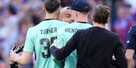 حارس مرمى ومشجع من ليفربول يضاعفان محنة غوارديولا