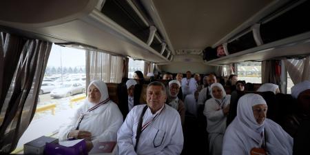 بالفيديو .. بعثة حج القرعة تواصل استقبال أفواج الحجاج المصريين الوافدين إلى المدينة المنورة