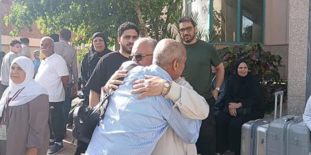 يا رايحين للنبي الغالي هنيالكم وعقبالى الإسماعيليةتودع فوج الحجاج