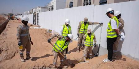 كهرباء الشارقة تنجز 53% من شبكة الغاز الطبيعي في منطقة القطينة 1