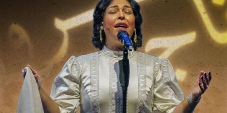 مروة ناجي تُجسد أم كلثوم في أول عرض ميوزيكال هولوجرامي