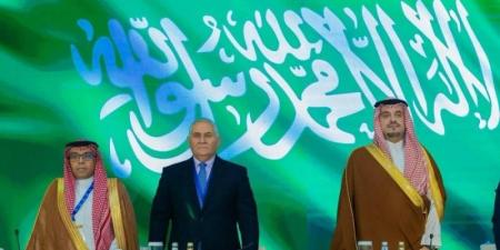 الأمير عبدالعزيز بن تركي رئيسًا فخريًا للاتحاد الدولي لرفع الأثقال