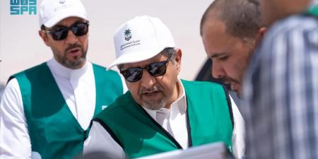 الرئيس التنفيذي ل "هيئة الطرق" يتفقد الطرق المؤدية لمنفذ سلوى