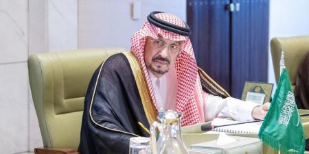 أمير الرياض يستقبل نائب وزير الداخلية.. ويرعى اليوم تخريج طلاب جامعة الملك سعود