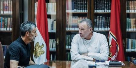 بالأرقام.. كم يبلغ راتب خوسيه ريفيرو مدرب الأهلي الجديد وتفاصيل عقده بالكامل؟