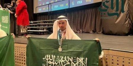 "تعليم جازان" يحصد ذهبية وفضية في "آيتكس 2025"