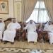 عبدالله بن سالم يعزي في وفاة حسن أحمد عبدالله الخيال