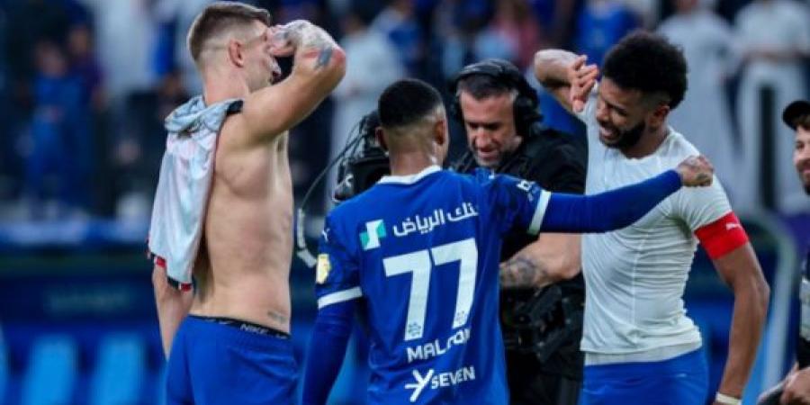 الهلال يقتنص فوزًا قاتلًا امام الرائد في دوري روشن السعودي