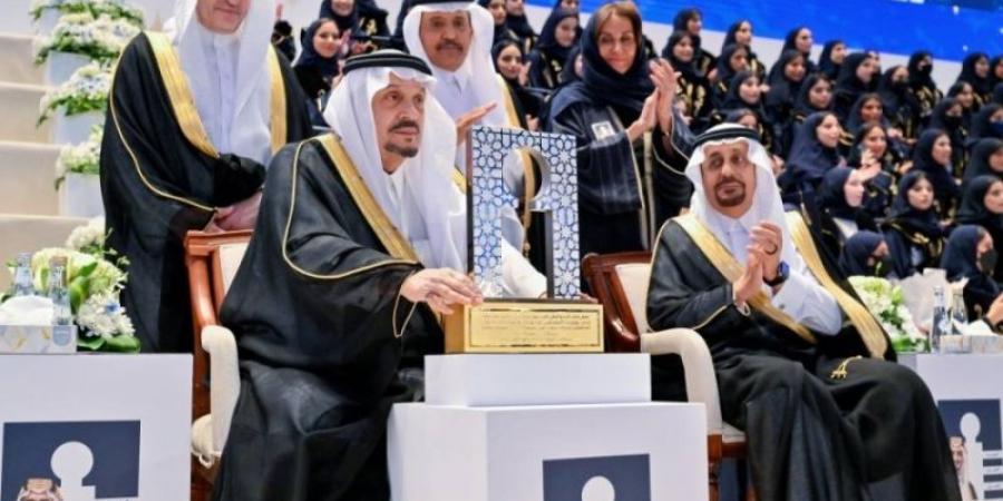أمير الرياض يضع أساس مشروعات جامعيَّة بـ 500 مليون ريال