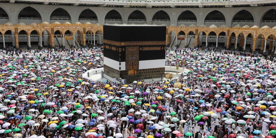 أبرزها منع الدخول للسعودية 10 أعوام..عقوبات صارمة على مخالفي شروط الحج