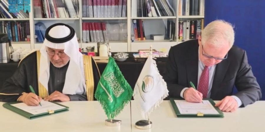 مركز الملك سلمان للإغاثة يُوقِّع برنامج تعاون مشترك مع إمبريال كوليدج لندن