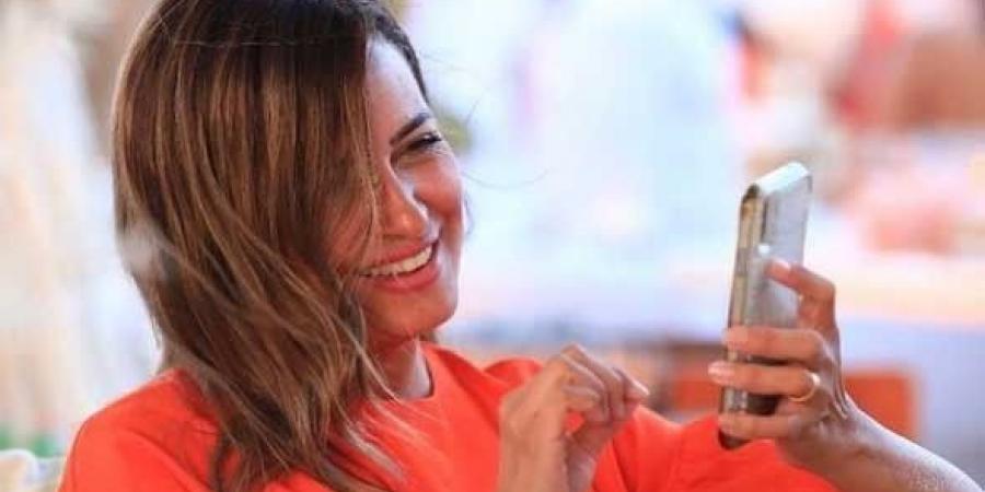ريهام عبد الغفور تبكي وتكشف مفاجأة عن عمليات التجميل