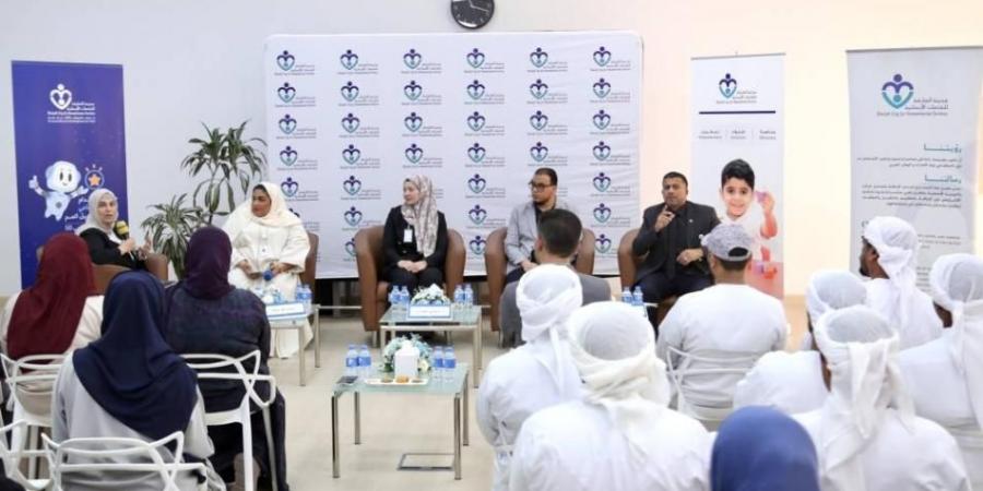 «ثنائية اللغة».. حلقة نقاشية بمدرسة الأمل للصم