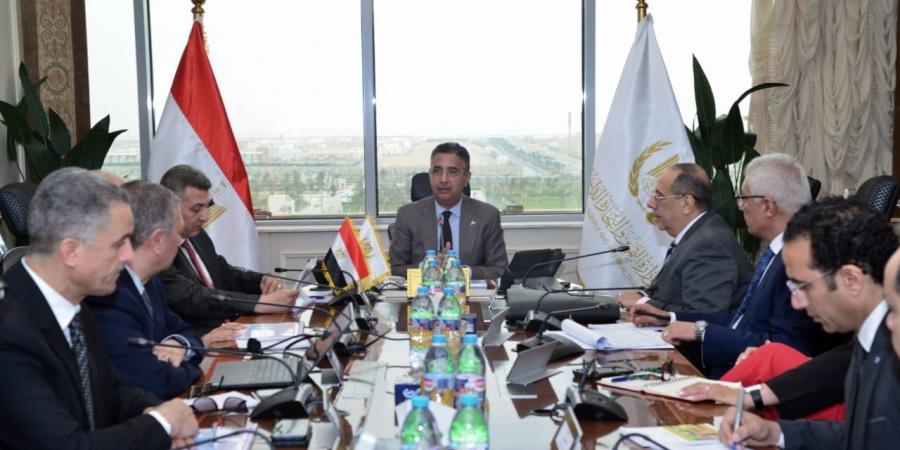 وزير التموين: إحياء العلامات التجارية لـ”قها للأغذية” تعزيزًا للحصة السوقية