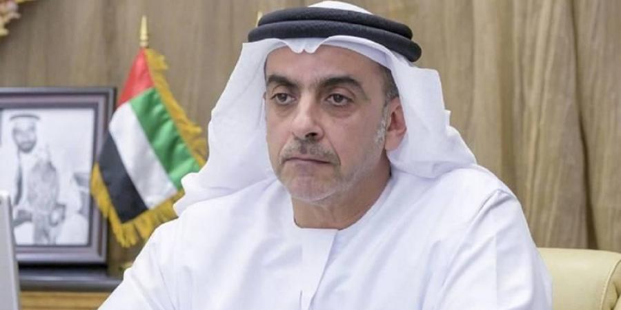 سيف بن زايد يشارك بندوة «دور الأسرة في تمكين المجتمع» في جامع موسكو الكبير