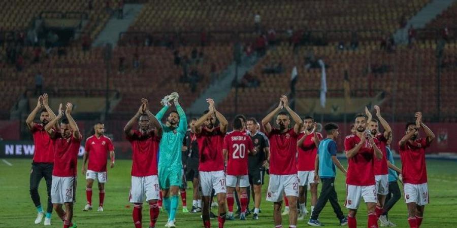 بينهم أفشة والشحات .. خالد الغندور يكشف قائمة الراحلين عن الأهلي