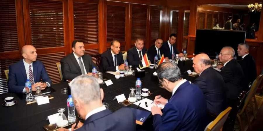 وزير الخارجية والهجرة يستقبل نائب رئيس الوزراء ووزير خارجية جمهورية العراق