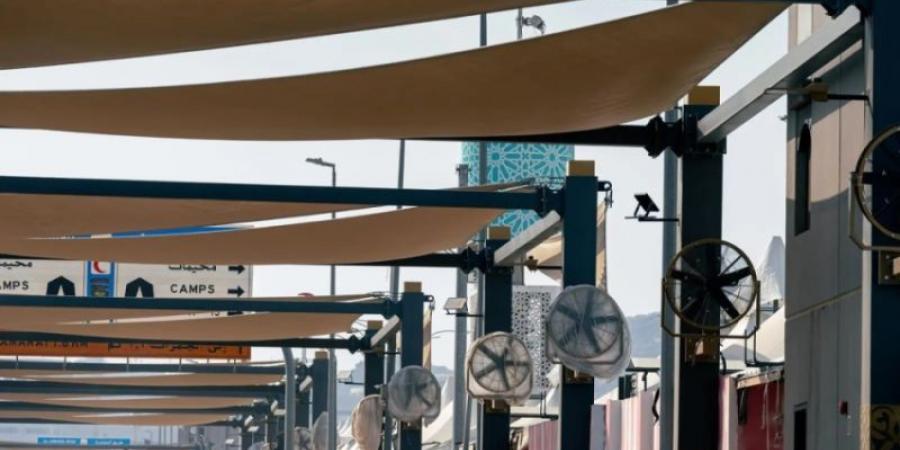 كدانة تشرع في تنفيذ أعمال تظليل وتلطيف الأجواء في مسارات المشاعر المقدسة