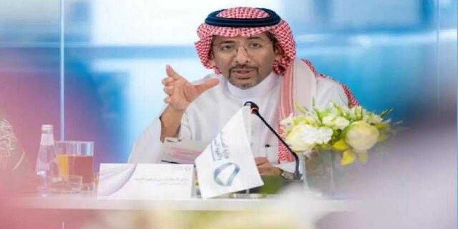 الخريف يبدأ زيارته الرسمية إلى فرنسا لتعزيز الروابط الاقتصادية