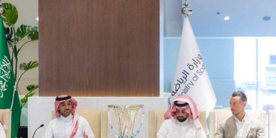 وزير الرياضة يستقبل فريق الأهلي بعد تتويجه بلقب كأس دوري أبطال آسيا للنخبة